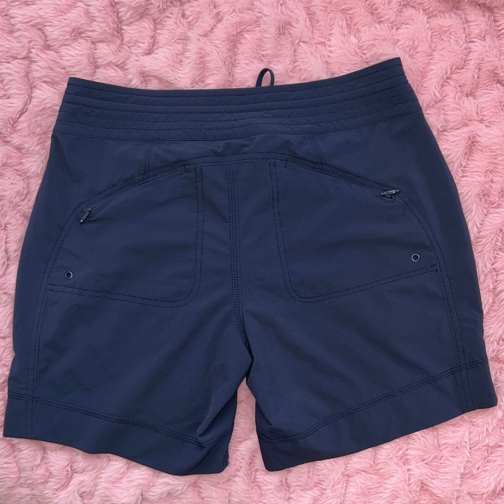 Athleta Women's Deep Blue Bermuda Shorts - Picture 6 of 8